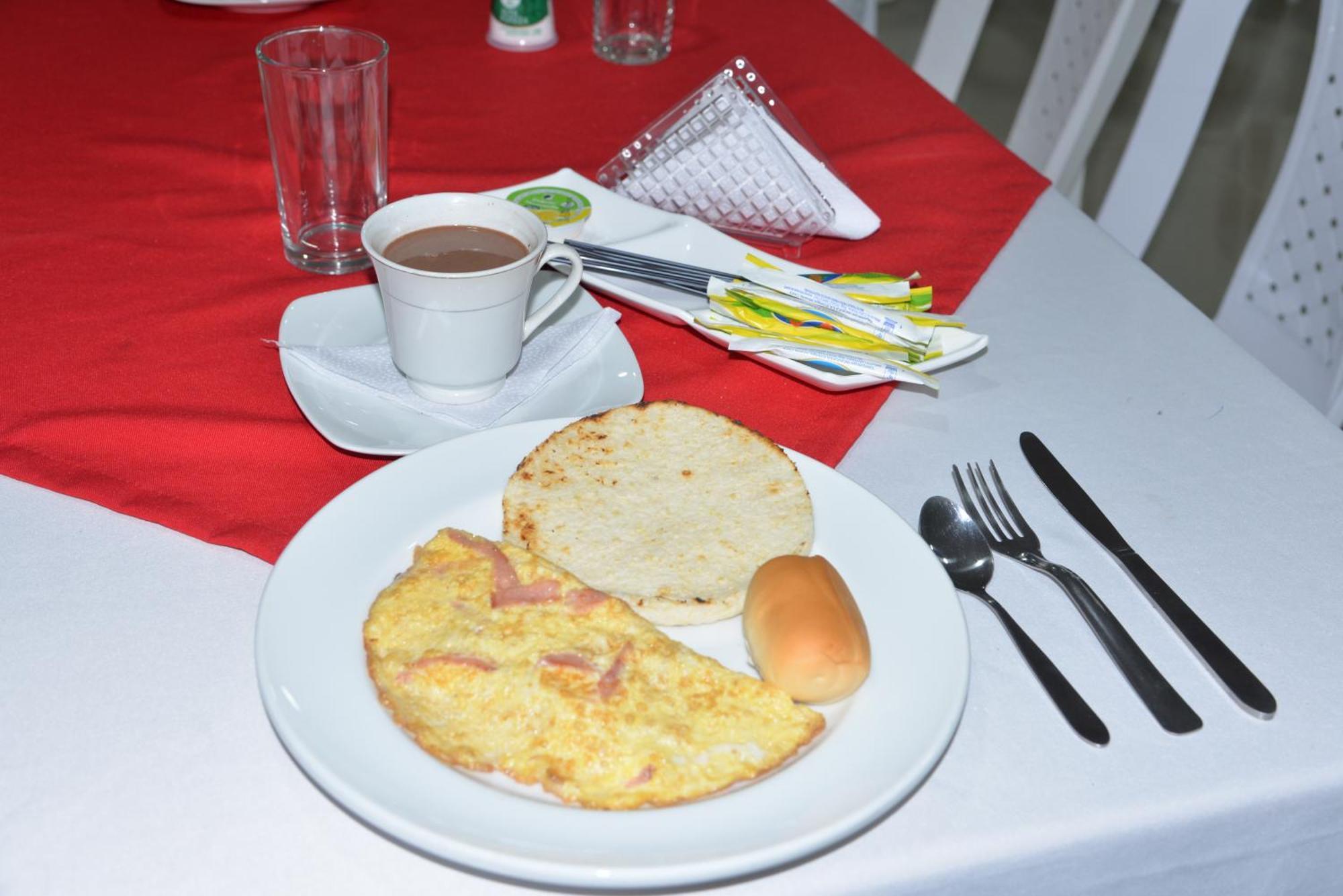 Hotel El Jardin Cafetero Armenia Екстер'єр фото